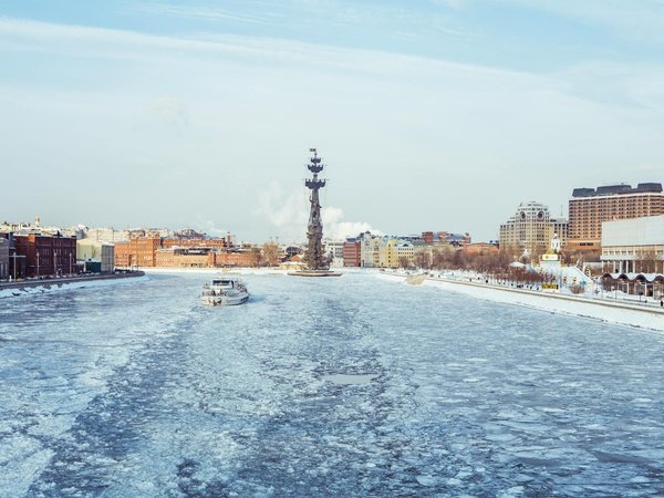 Chauffeur privé à Arcachon : service élégant et fiable